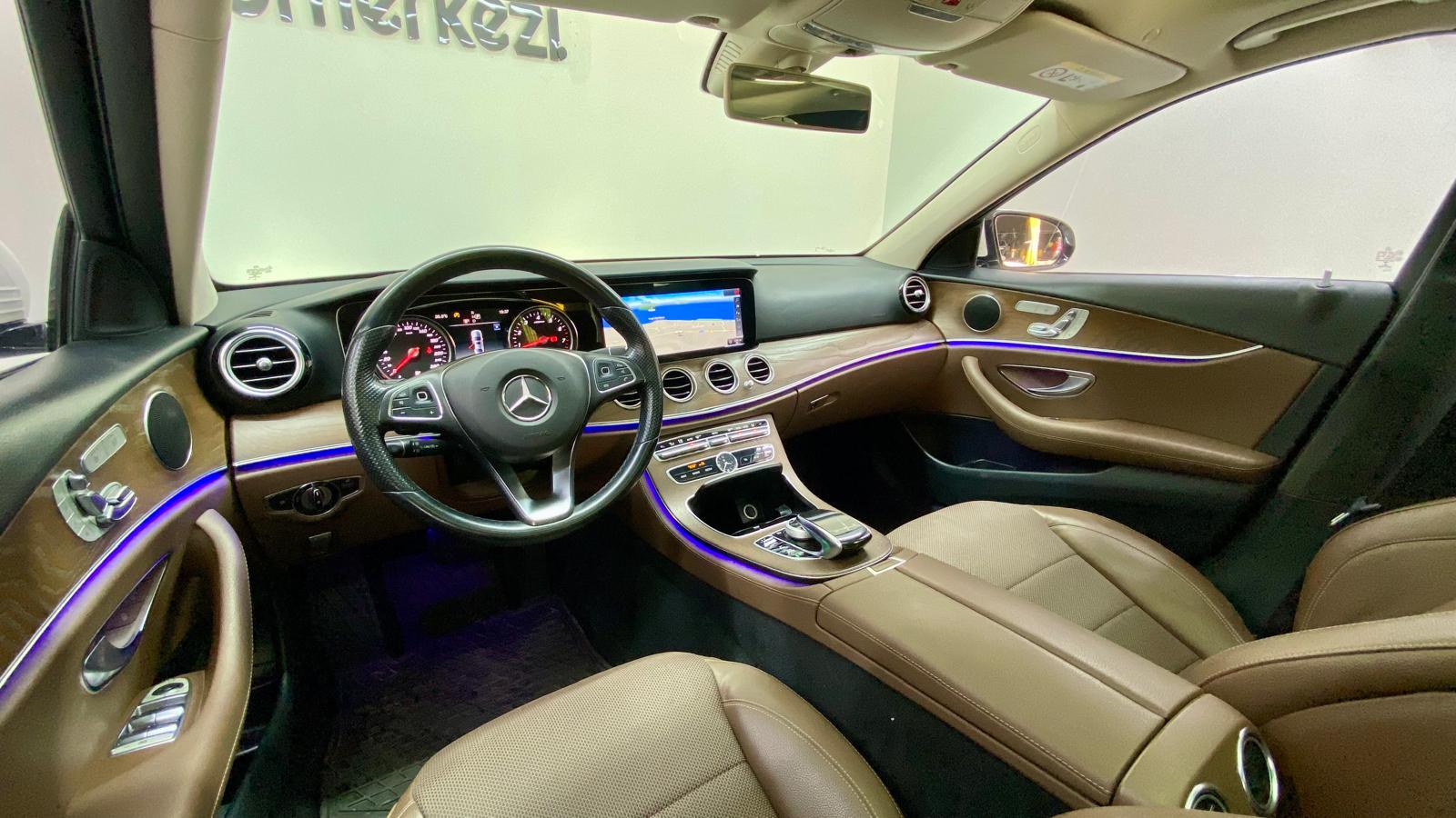 MERCEDES E 19